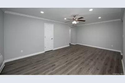 280 Bellmore Avenue #18, East Islip, NY 11730 - Photo 5