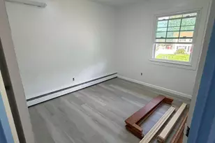 16 Avenue J, Ronkonkoma, NY 11779 - Photo 11