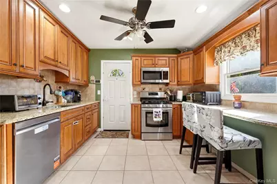 66 Champlain Street, Port Jefferson Station, NY 11776 - Photo 9