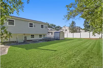 66 Champlain Street, Port Jefferson Station, NY 11776 - Photo 21