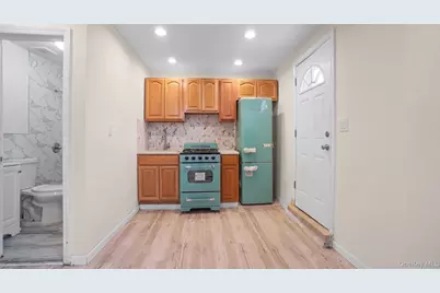1008 Huntington Avenue, Bronx, NY 10465 - Photo 13