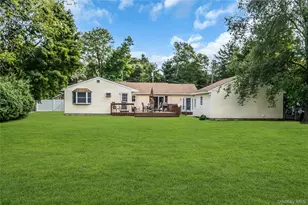 168 Cambon Ave, Saint James, NY 11780 - Photo 37