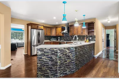 155 Little Plains Road, Huntington, NY 11743 - Photo 15