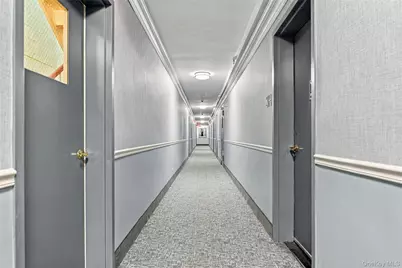 21 Bond Street #3J, Great Neck, NY 11021 - Photo 5