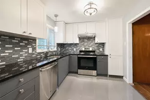 27 Halsey St, Port Jefferson Station, NY 11776 - Photo 3