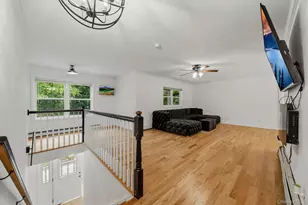 323 Roosa Gap Rd, Bloomingburg, NY 12721 - Photo 5