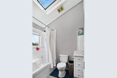 125 Pace Drive S, West Islip, NY 11795 - Photo 15