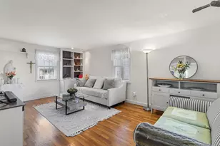 305 White Rd, Mineola, NY 11501 - Photo 3
