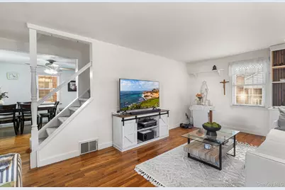 305 White Road, Mineola, NY 11501 - Photo 5