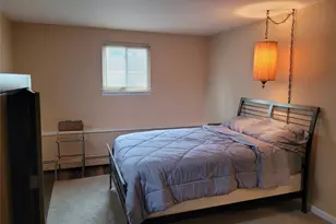 110 Crest Ave, Elmont, NY 11003 - Photo 29