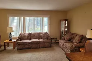 110 Crest Ave, Elmont, NY 11003 - Photo 15
