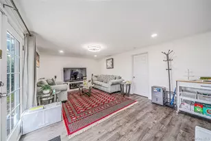 127 Iceland Dr, South Huntington, NY 11746 - Photo 23