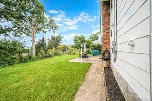 127 Iceland Dr, South Huntington, NY 11746 - Photo 43