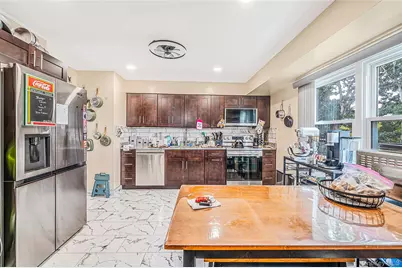 127 Iceland Drive, South Huntington, NY 11746 - Photo 11