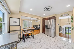 127 Iceland Dr, South Huntington, NY 11746 - Photo 15