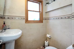 21 Kathleen Dr E, Syosset, NY 11791 - Photo 31