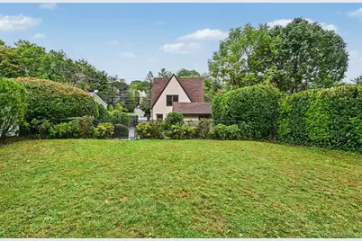 72 W Hartsdale Avenue, Hartsdale, NY 10530 - Photo 29