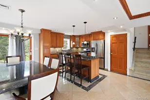 1072 Hicksville Rd, Seaford, NY 11783 - Photo 9