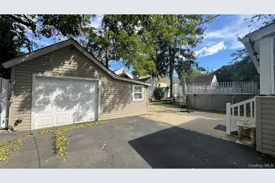 1905 Bryant Place, Baldwin, NY 11510 - Photo 11