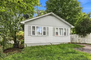 55 Morrissey Dr, Lake Peekskill, NY 10537 - Photo 3