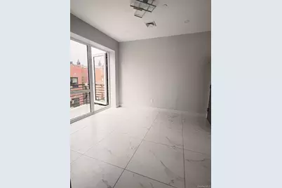 136-17 Carlton Place, Flushing, NY 11354 - Photo 5