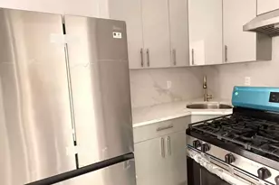 136-17 Carlton Pl, Flushing, NY 11354 - Photo 7