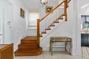 1051 Roselle Pl, Woodmere, NY 11598 - Photo 5