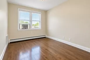 140-35 183rd St, Springfield Gardens, NY 11413 - Photo 5