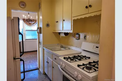 3131 Grand Concourse #8H, Bronx, NY 10468 - Photo 15