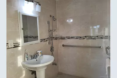 3131 Grand Concourse #8H, Bronx, NY 10468 - Photo 23