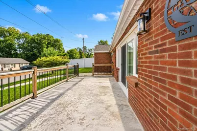 19 Cottage Avenue, Newburgh, NY 12550 - Photo 3