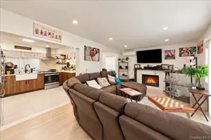 19 Cottage Ave, Newburgh, NY 12550 - Photo 7