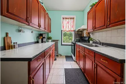 243 Crescent, Brooklyn, NY 11208 - Photo 7