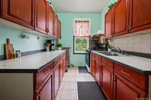 243 Crescent, Brooklyn, NY 11208 - Photo 7