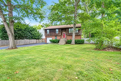 39 Pond Path, Lake Grove, NY 11755 - Photo 3