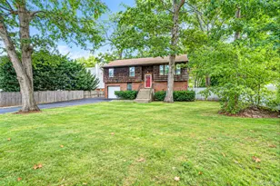 39 Pond Path, Lake Grove, NY 11755 - Photo 3