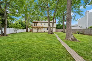 39 Pond Path, Lake Grove, NY 11755 - Photo 15