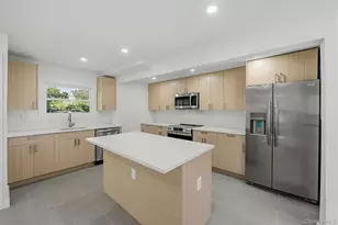 3079 Fearn Pl, Bronx, NY 10465 - Photo 13