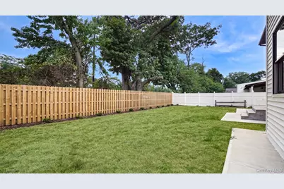 940 Southern Drive, Franklin Square, NY 11010 - Photo 39