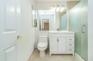 194 Pond View Dr, Port Washington, NY 11050 - Photo 29