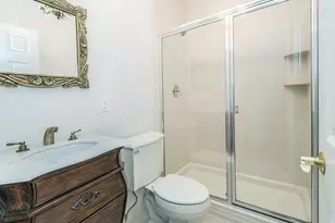 194 Pond View Dr, Port Washington, NY 11050 - Photo 17