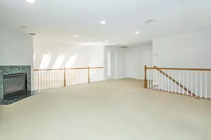 194 Pond View Dr, Port Washington, NY 11050 - Photo 23