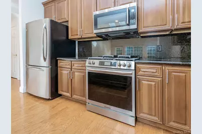 194 Pond View Drive #387, Port Washington, NY 11050 - Photo 9