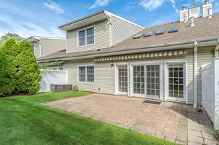 194 Pond View Dr, Port Washington, NY 11050 - Photo 35