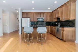 194 Pond View Dr, Port Washington, NY 11050 - Photo 7