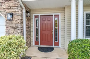 194 Pond View Dr, Port Washington, NY 11050 - Photo 3