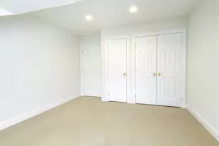 194 Pond View Dr, Port Washington, NY 11050 - Photo 27