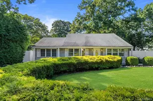 22 Half Moon Pond Rd, Ridge, NY 11961 - Photo 5