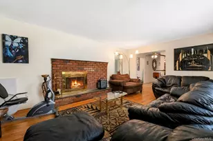 617 Granny, Middle Island, NY 11953 - Photo 5