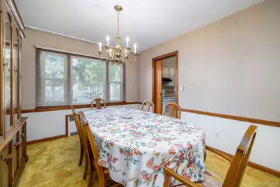 175 E Carpenter Street, Valley Stream, NY 11580 - Photo 9